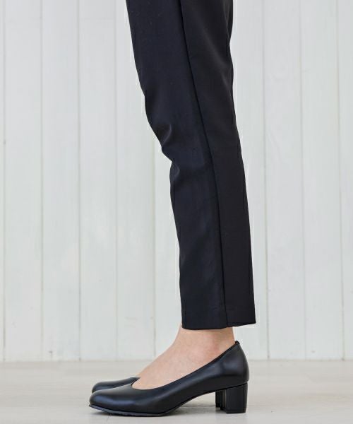 ラウンドレザーパンプス MAR81546